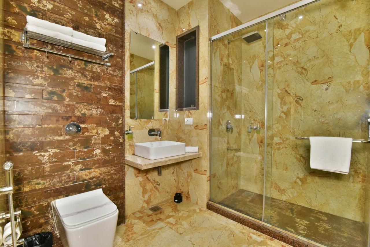 Hotel Infa - 400M From Golden Temple Amritsar Bagian luar foto