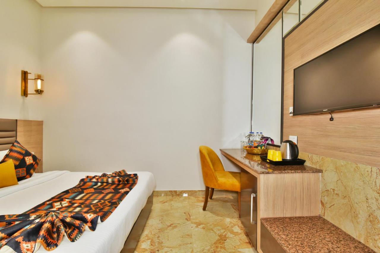 Hotel Infa - 400M From Golden Temple Amritsar Bagian luar foto
